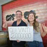 Il proprietario del bar Gas & Co. di Trevignano Fabio Gasparetto festeggia assieme alla figlia Elena