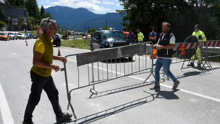 Attesa per la riapertura dell'Alemagna a San Vito di Cadore