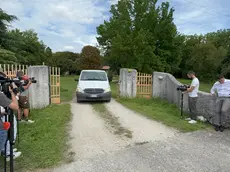 L'ingresso della villa dove è successa la tragedia