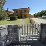 L’abitazione presa di mira dalla banda di malviventi