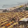 jesolo spiaggia affollata