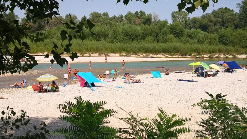Bagnanti sul Piave