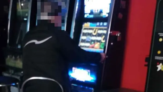 Rissa nella sala slot, ferito un 28enne nel Trevigiano