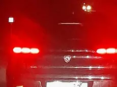 La targa oscurata