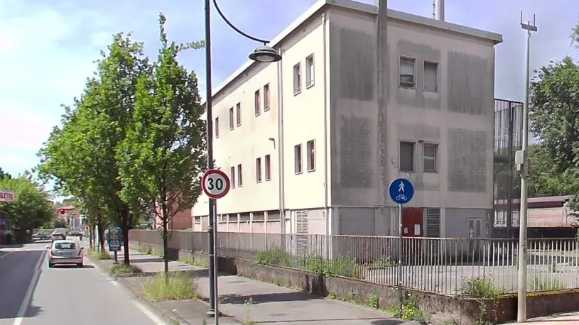 Il palazzo delle Poste a Santa Maria del Rovere