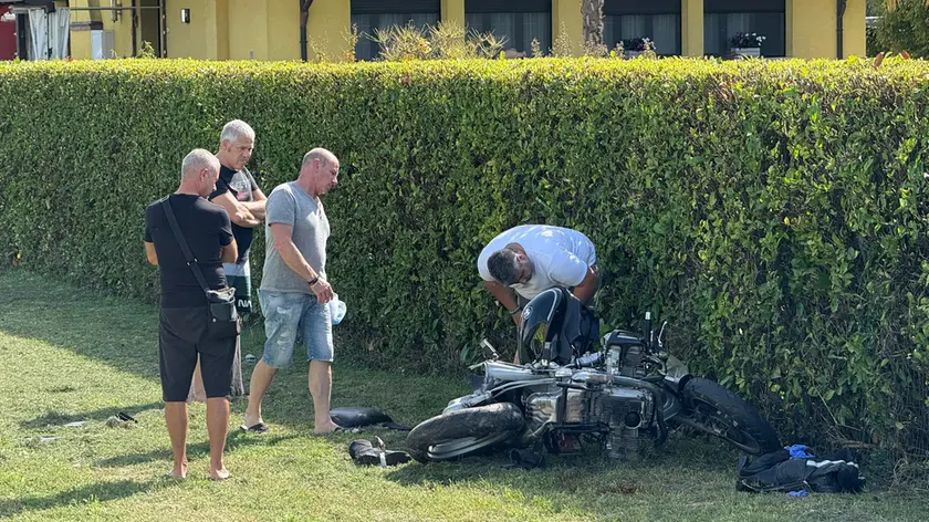 L'incidente di Roncade: gravissimo il motociclista