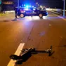 Ragazzino sbatte la testa e finisce in coma mentre andava in monopattino
