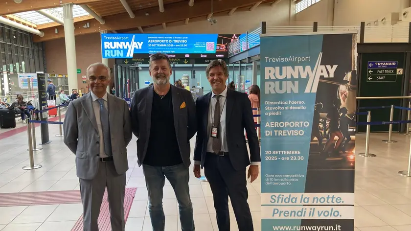 Treviso, corsa notturna sulla pista del Canova: 2.000 runner per la Runway Run