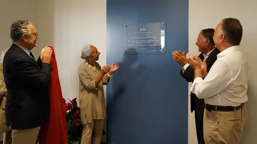 La targa dedicata a Domenico Stellini