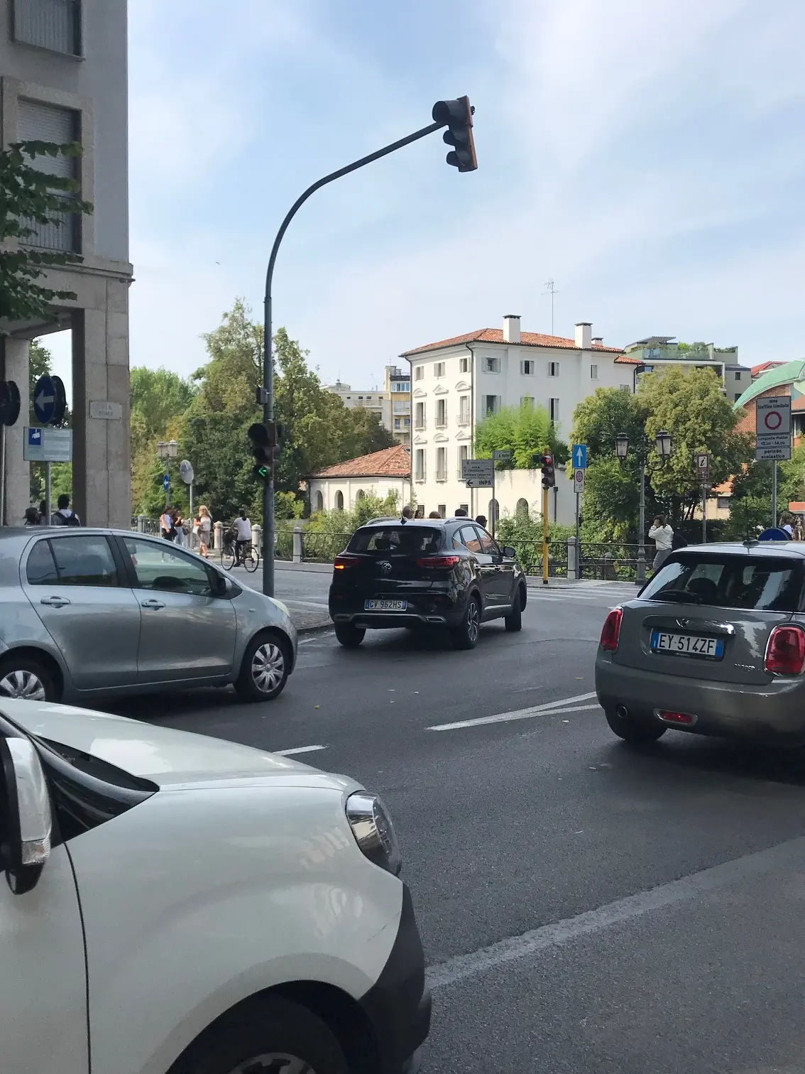 La nuova Ztl scolastica in Lungosile Mattei
