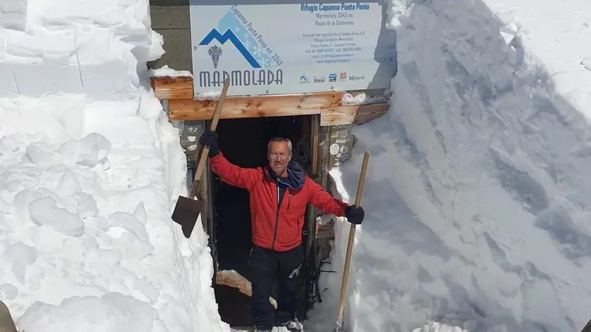 Carlo Budel quando gestiva Capanna Punta Penia in Marmolada