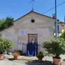 La chiesetta nel mirino del vandalo seriale
