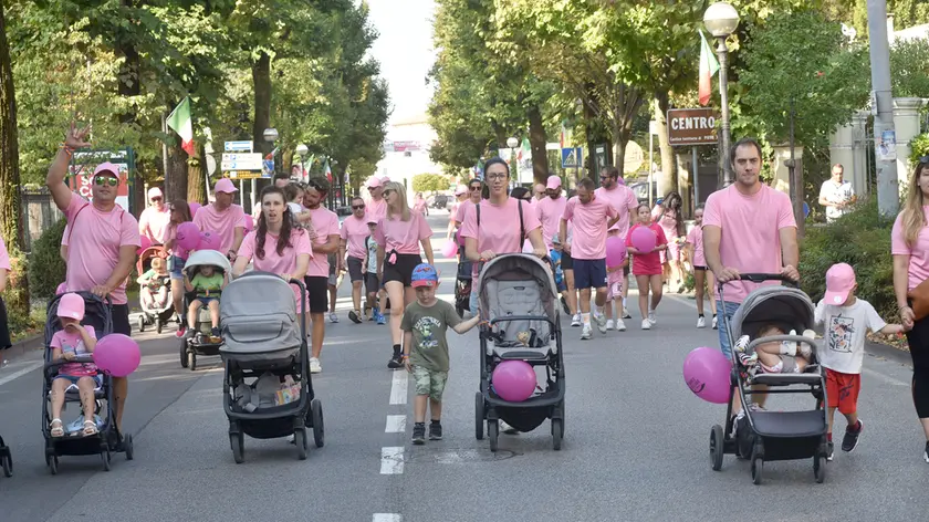 Anche le mamme in rosa per la corsa a favore della Lilt a Montebelluna
