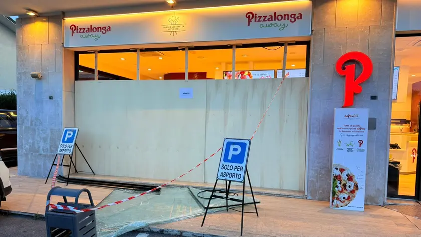 La pizzeria Pizzalonga di Treviso assaltata dai ladri