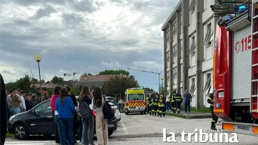 L'intervento di Suem e vigili del fuoco alle Luzzati