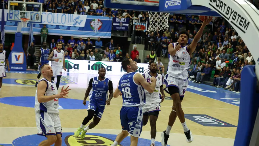 Un momento della partita. Foto Mattiuzzo FotoFilm