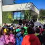 L'inaugurazione della parete verde alla primaria Carrer