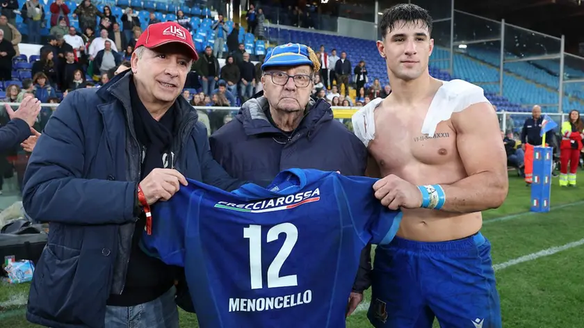 Remo Zanatta, al centro nella foto con la maglia di Menoncello