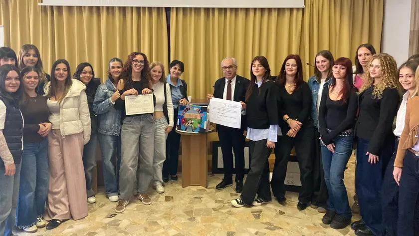 Un momento della mattinata. Nella foto i rappresentanti dell'Artistico Munari di Vittorio Veneto