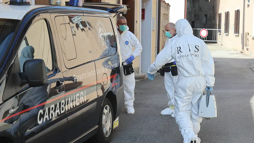Carabinieri del Ris in azione: effettueranno esami di laboratorio sul caso della violenza sessuale con vittima una 16enne trevigiana
