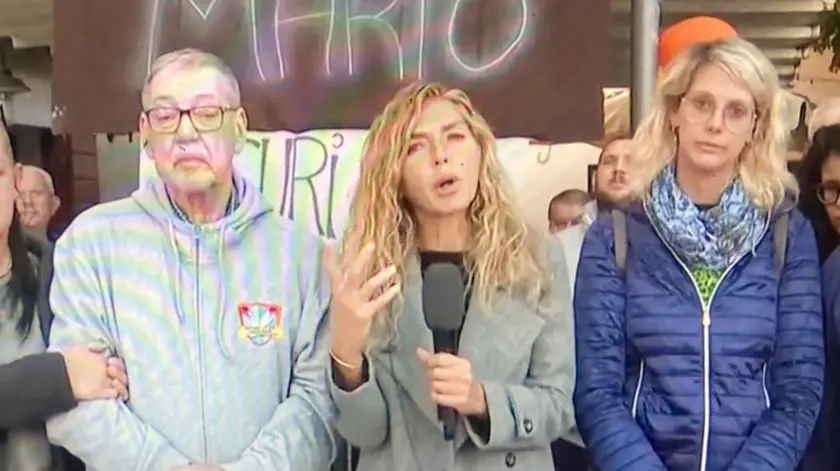 Un frame dalla trasmissione "La Vita in diretta" durante il collegamento con Caerano