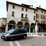Una pattuglia della polizia locale di Castelfranco