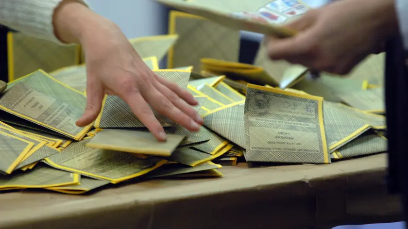 Le elezioni regionali sono fissate il 23 e 24 novembre