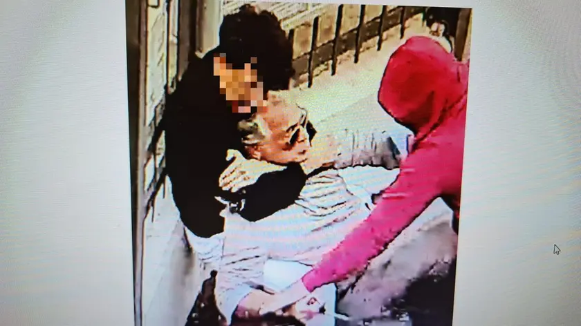 Un frame dei filmati che hanno incastrato i malviventi