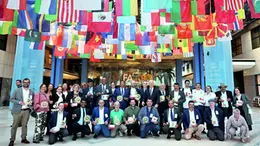 Andrea Illy e i finalisti dell'Ernesto Illy International Coffee Award 2025 davanti alla sede Fao a Roma