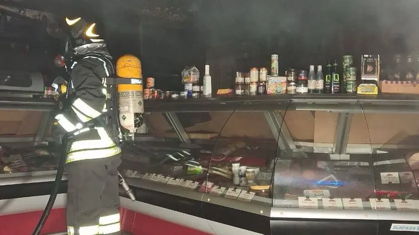 Incendio all'Antica Macelleria a Pieve di Soligo, in via Chisini