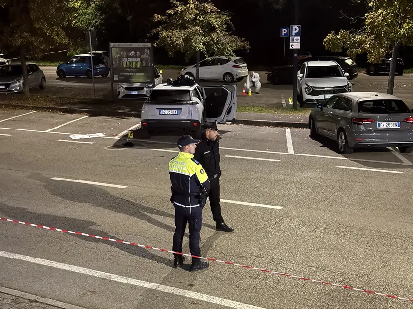 Il parcheggio della sparatoria (fotofilm)