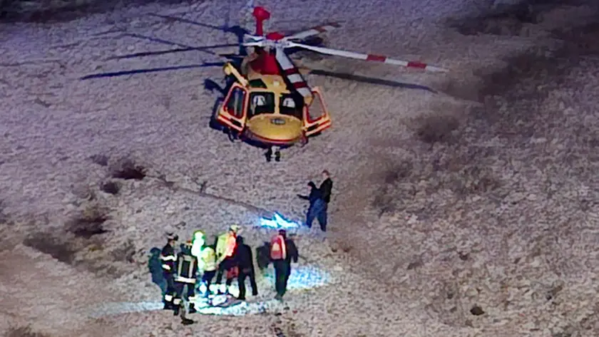 I soccorsi al 14enne sul greto del Piave