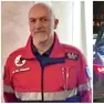 Livio Da Re, l'orafo derubato, e una pattuglia di carabinieri