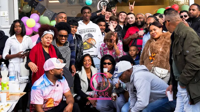 Un salone di bellezza in città