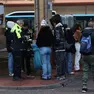 Controlli da parte della polizia locale di Treviso alla stazione delle corriere in Lungosile Mattei