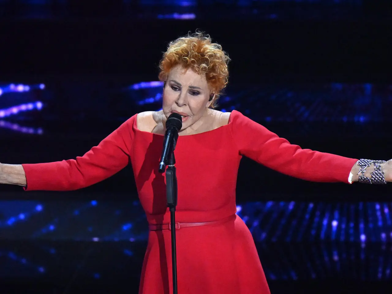 Ornella Vanoni, un misto di eleganza spiazzante, ironia laterale e un coraggio di verità