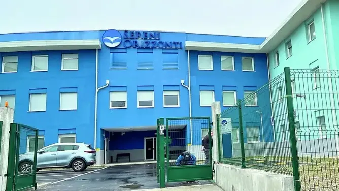 La struttura residenziale Tre Cuori di Fontanafredda dove era stato ospitato l’anziano poi deceduto in un’altra casa di riposo