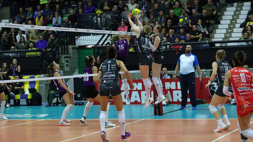 Un momento della partita. Foto Mattiuzzo