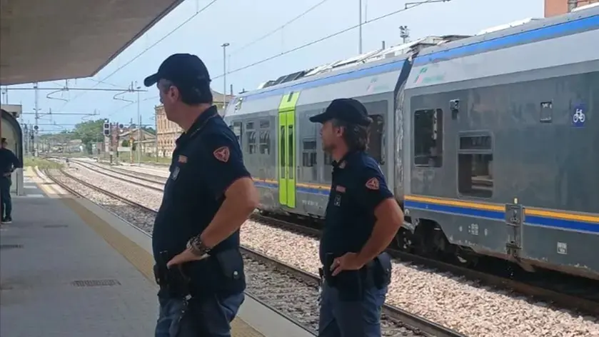 Polizia ferroviaria nella stazione di Treviso