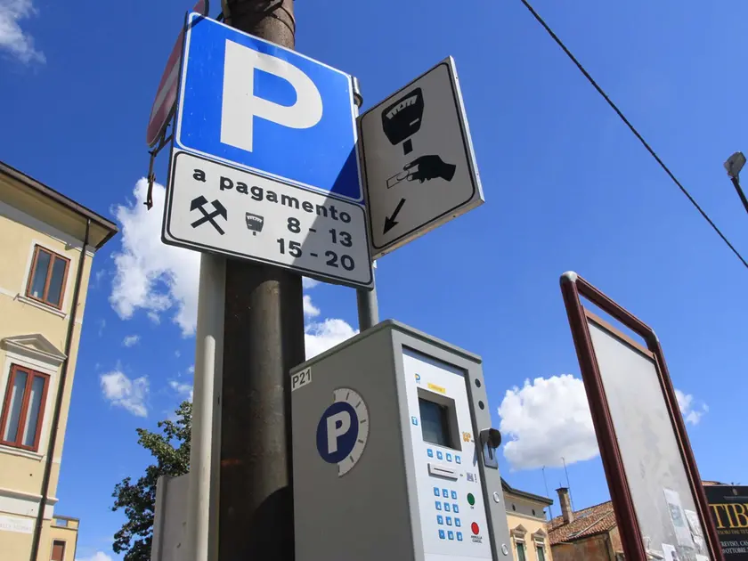Da gennaio 2027 aumentano tutte le tariffe dei parcheggi a Treviso