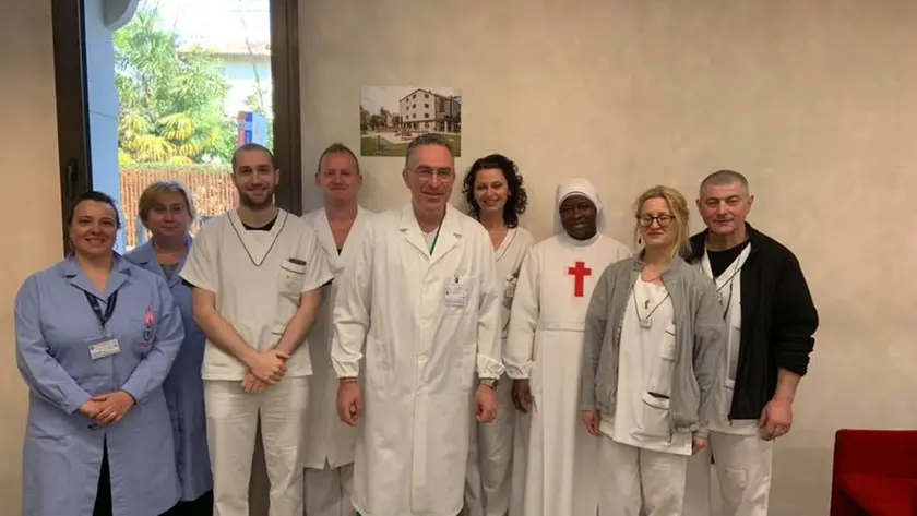 Guarise, al centro, il giorno dell’insediamento al San Camillo nel 2019