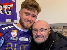 Phil Collins assieme al terzogenito Mathew, calciatore dell'Austria Salzburg