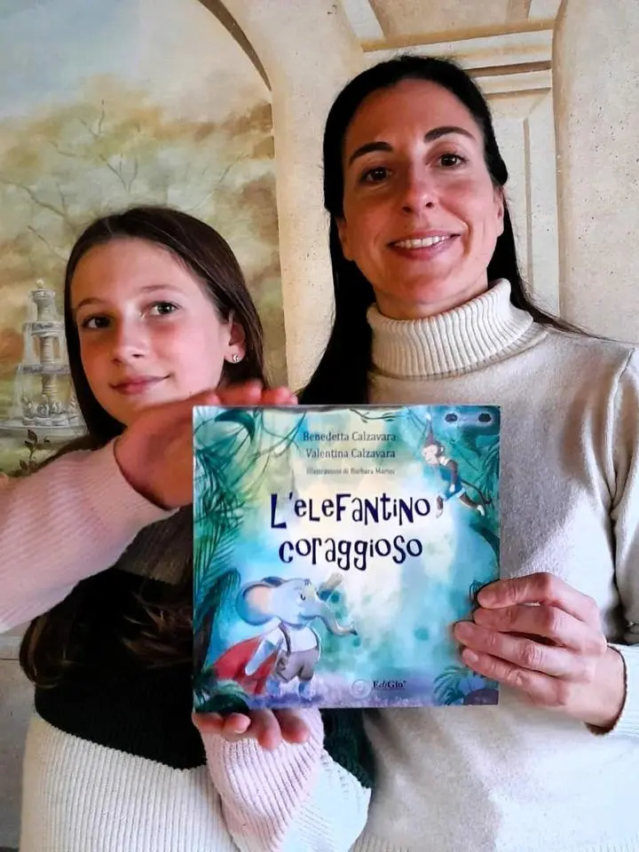 Benedetta e Valentina Calzavara con il libro