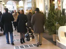 Shopping natalizio in centro storico a Treviso