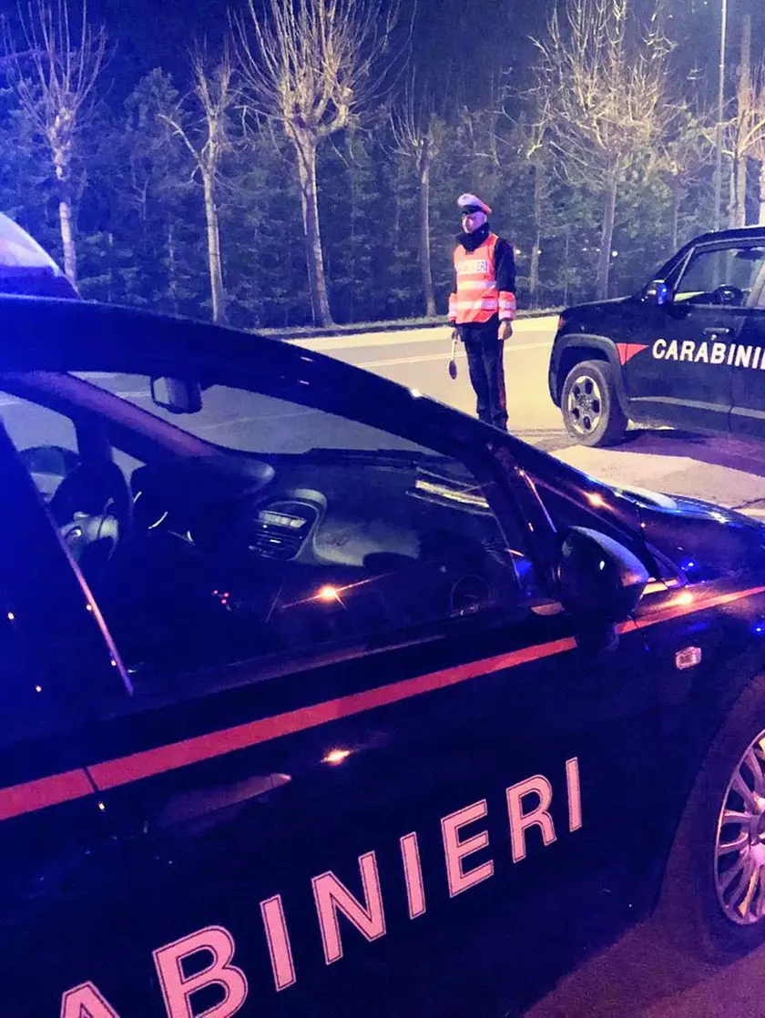 I controlli dei carabinieri nel corso della notte
