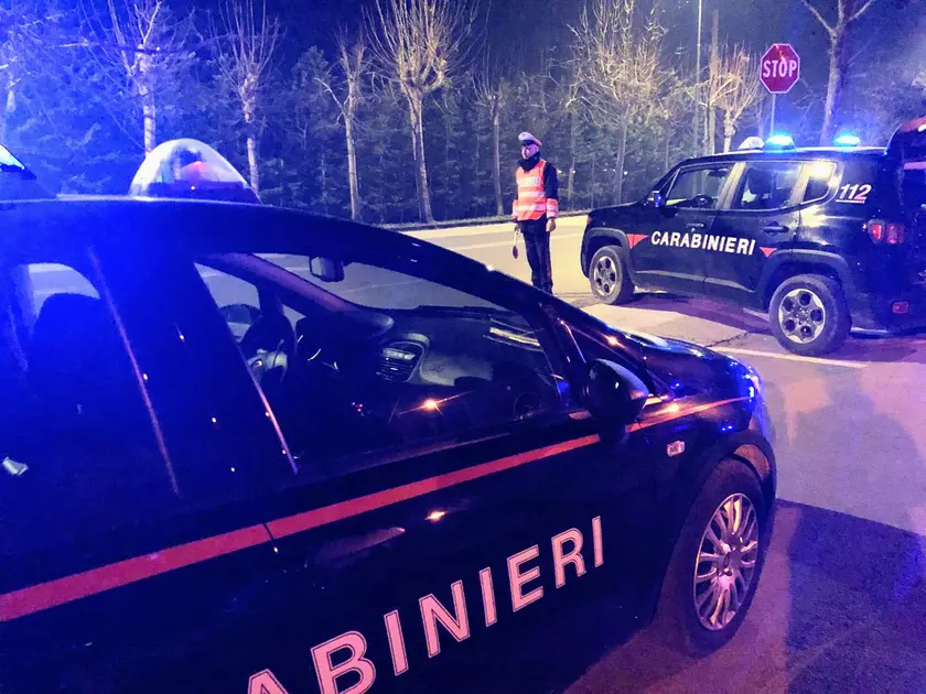 I controlli dei carabinieri nel corso della notte