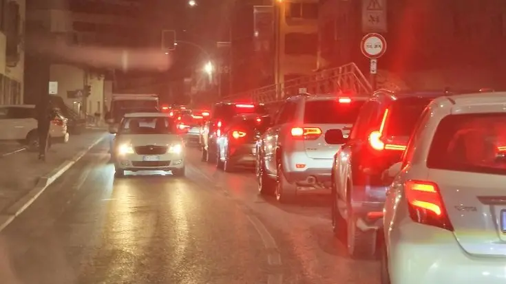 Tutti in coda per il primo esodo invernale