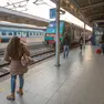 Castelfranco - La stazione dei treni Castelfranco, stazione ferroviaria problemi con treni in ritardo