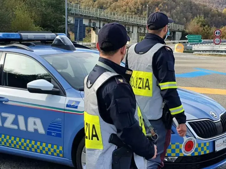 Posto di blocco della Polizia Stradale