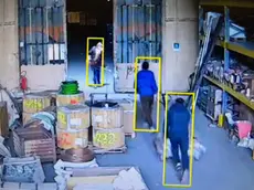 Le immagini del furto di rame